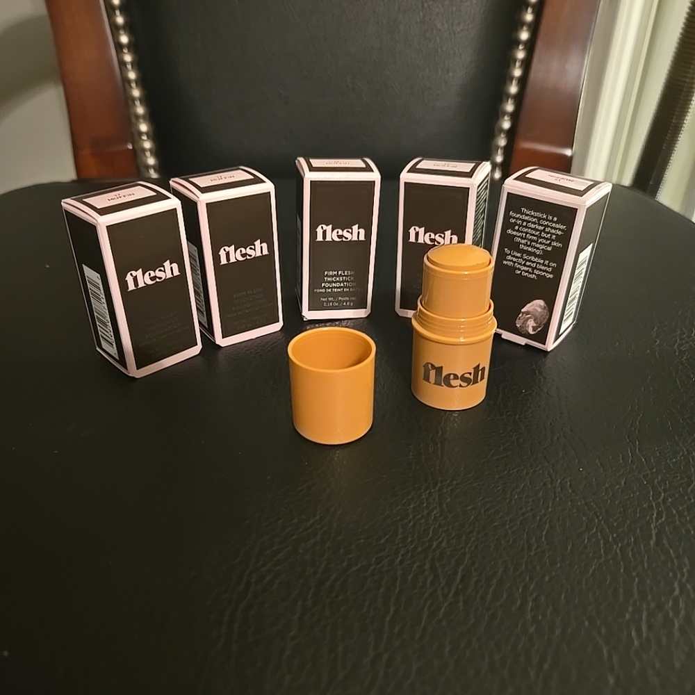 Flesh Firm Thickstick Foundation Muffin 17 Shade Revlon NIB Lot Of 5